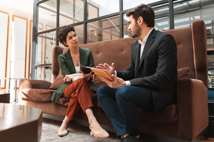 overspray expert witness service discussing the claim with client